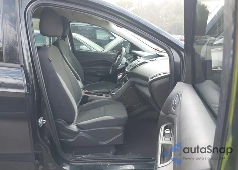 2014 Ford Escape S z USA, uszkodzony, nr VIN 1FMCU0F7XEUD58160